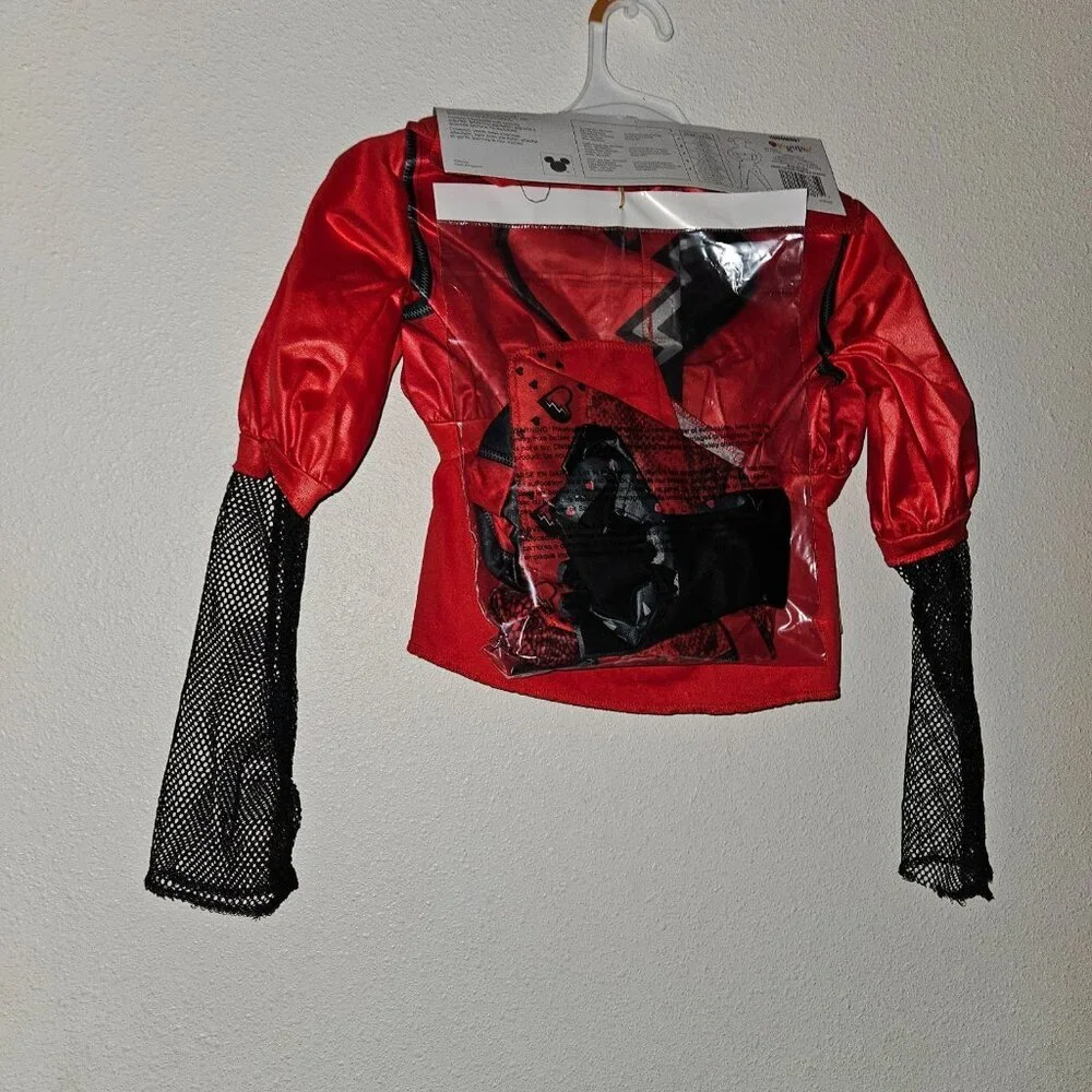 NEW Red Descendants Halloween Costume Disney Small 4-6X Jacket Pants Glovettes